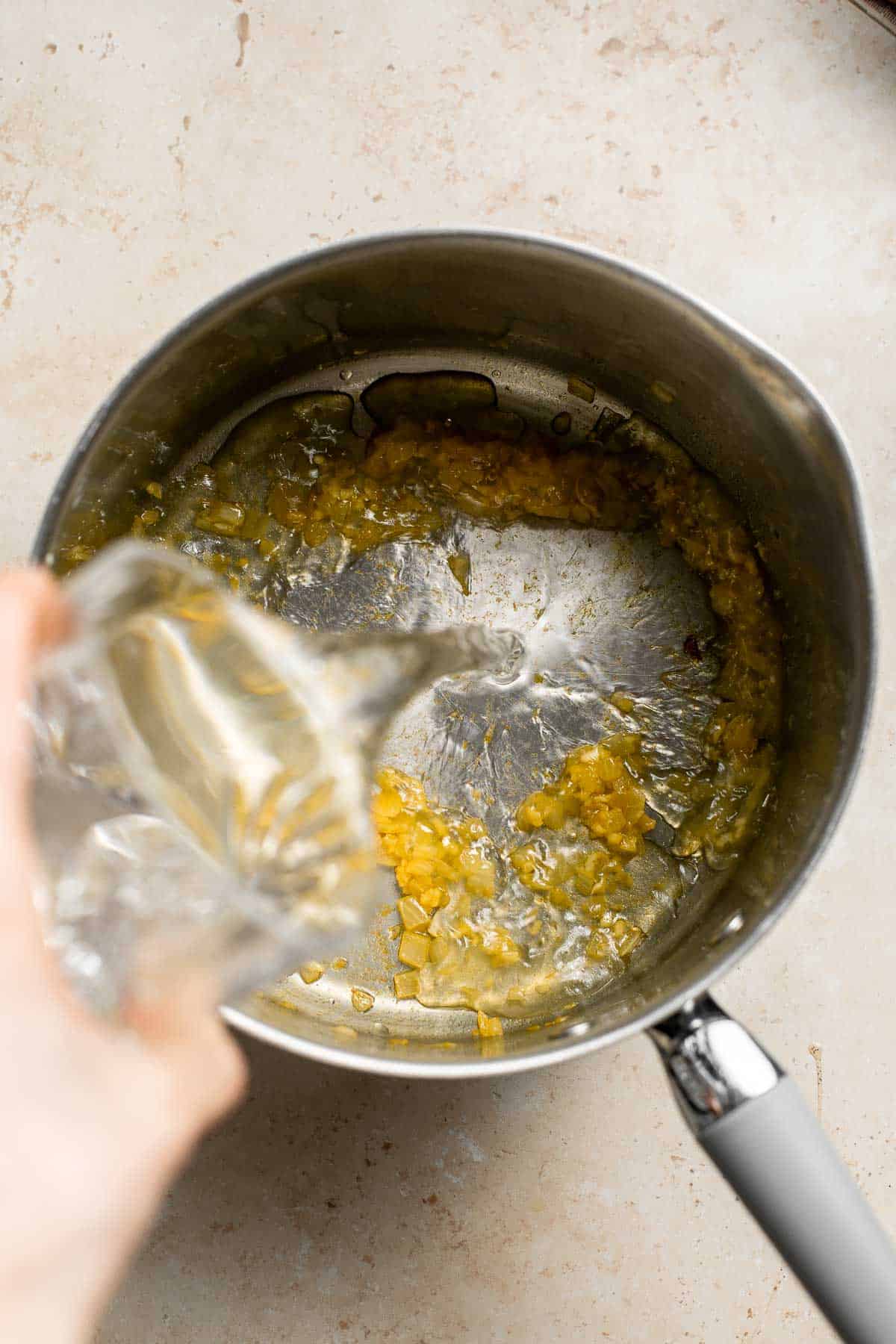 一罐红芸豆是素食,健康的,营养丰富,富含植物性蛋白质。完美的配方为你干芸豆藏!| aheadofthyme.com